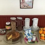 Aiglon Отель
