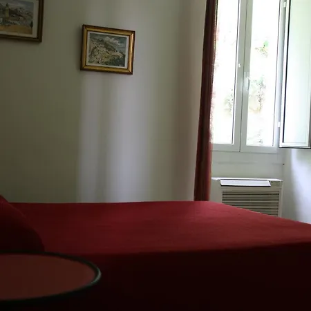 Aiglon Hotel